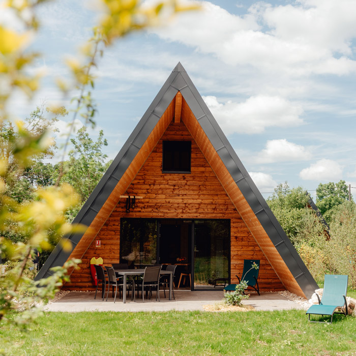 Chalet en bois sur-mesure construit par Charm'Abris dans le Jura